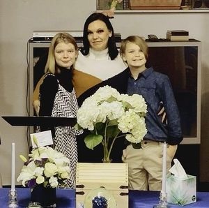 Meet your Posher, Carla